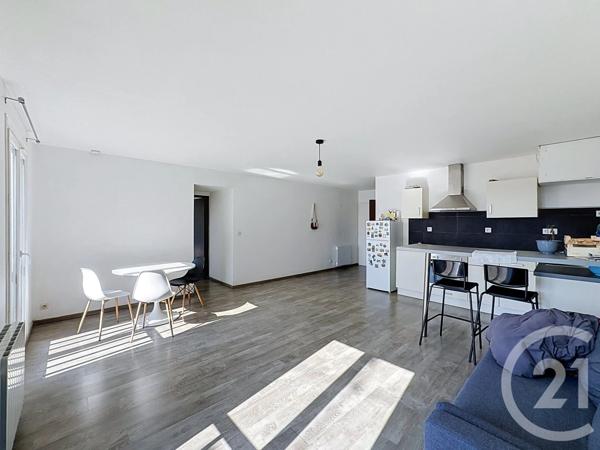 Appartement à vendre  2 pièces - 58 m 2   AUCH  - 32