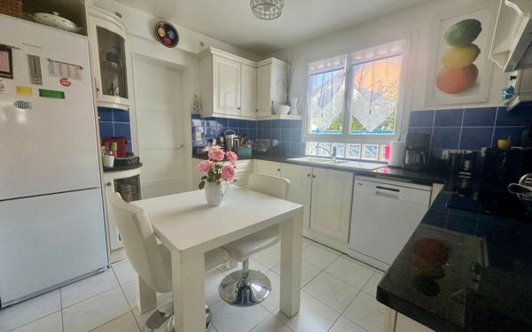 Maison à vendre    4 pièces • 108 m2 Pau