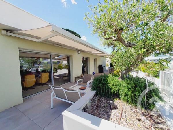 Appartement F3 à vendre  3 pièces - 88 m 2   NARBONNE  - 11