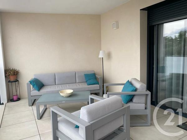 Appartement F3 à vendre  3 pièces - 88 m 2   NARBONNE  - 11