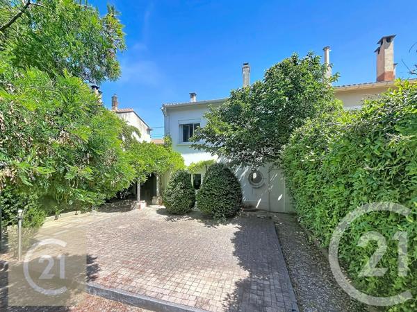 Appartement F3 à vendre  3 pièces - 88 m 2   NARBONNE  - 11