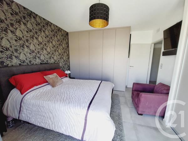 Appartement F3 à vendre  3 pièces - 88 m 2   NARBONNE  - 11