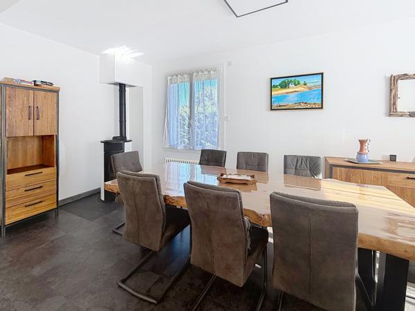 Maison
         6 pièces
        - 138 m² 358 000 €*