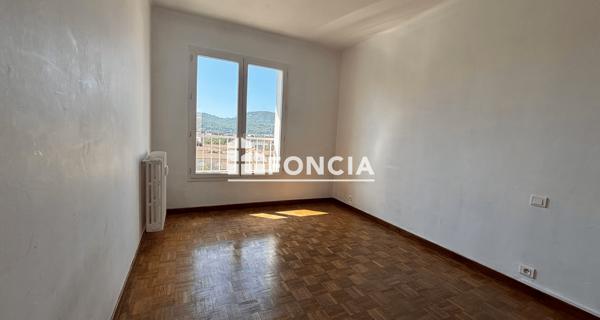 À vendre Appartement 4 pièces 65 m² - Hyères 83400
