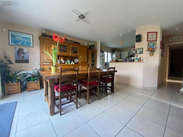 Maison à vendre à Galgon en Gironde (33133), ref : 11633/366