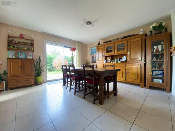 Maison à vendre à Galgon en Gironde (33133), ref : 11633/366