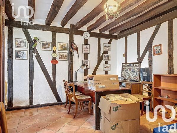 Maison 15 pièces de 300 m² à Château-Renard (45220)