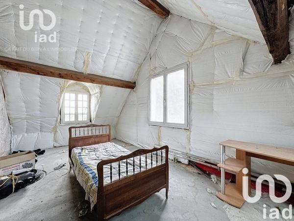 Maison 15 pièces de 300 m² à Château-Renard (45220)