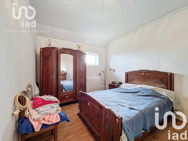 Maison 15 pièces de 300 m² à Château-Renard (45220)