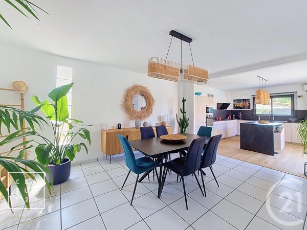 Maison à vendre  5 pièces - 161 m 2   LE SOLER  - 66