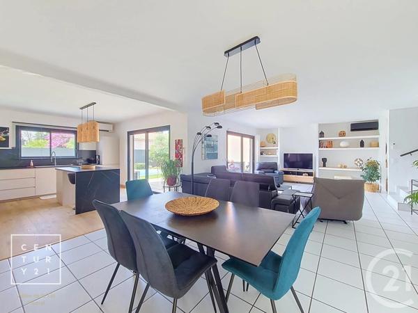 Maison à vendre  5 pièces - 161 m 2   LE SOLER  - 66