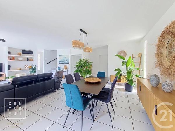 Maison à vendre  5 pièces - 161 m 2   LE SOLER  - 66