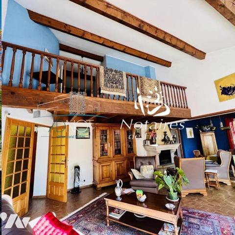 Donzère (26290) – Vente en nue-propriété – Grande maison avec terrain