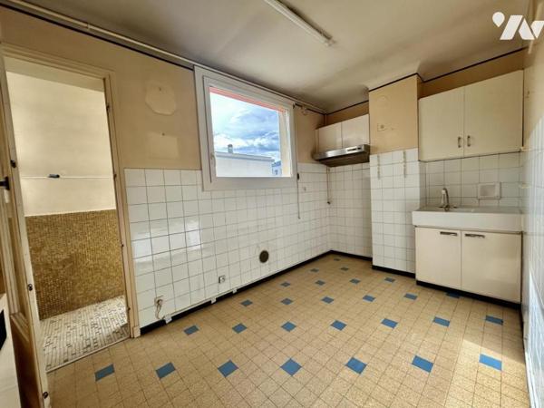 APPARTEMENT T3  AVEC BALCON