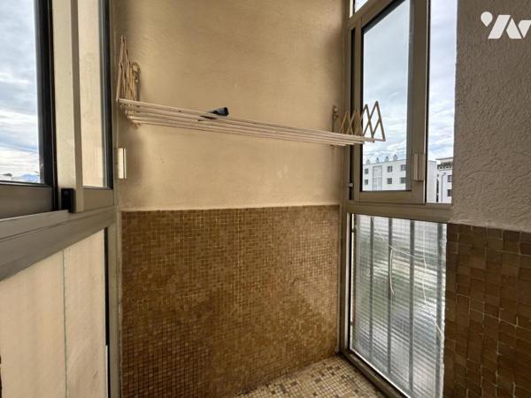 APPARTEMENT T3  AVEC BALCON