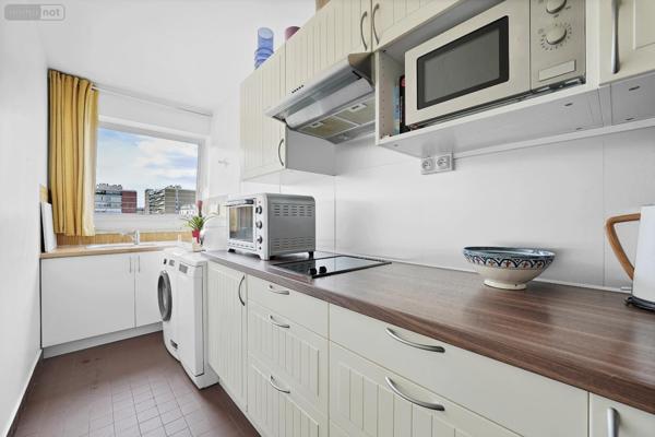 Appartement à vendre à Paris 11e arrondissement à Paris (75011), ref : STUDIO NATION   
NATION