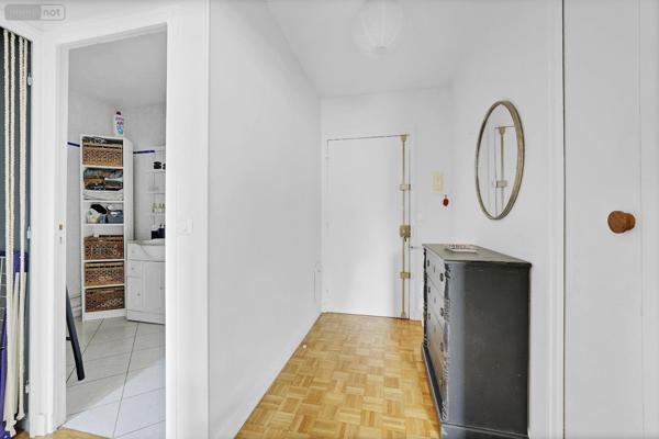 Appartement à vendre à Paris 11e arrondissement à Paris (75011), ref : STUDIO NATION   
NATION