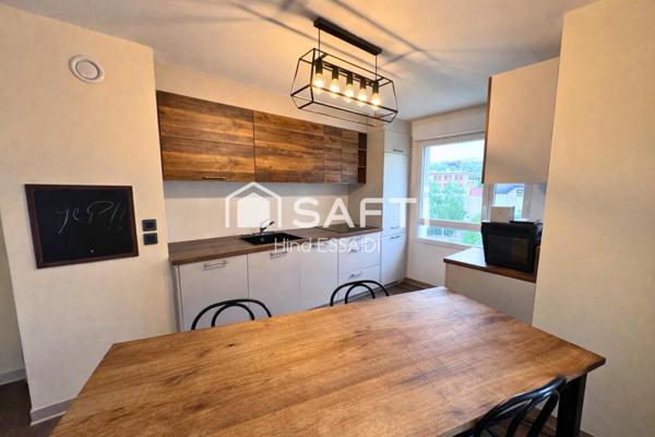 T4 récent 2021 lumineux avec balcon + garage possible – 10 min métro Valmy / Gorge de Loup – aucun travaux