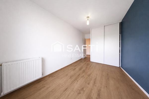 T4 récent 2021 lumineux avec balcon + garage possible – 10 min métro Valmy / Gorge de Loup – aucun travaux