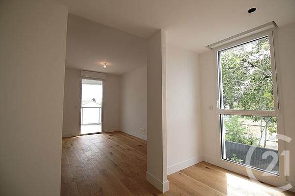 Appartement T3 à vendre  3 pièces - 124,84 m 2   BAILLARGUES  - 34