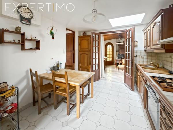 Soisy-sous-Montmorency (95230) Soisy-sous-Montmorency. Maison 7 Pièces avec Jardin Sans Vis-à-Vis, à 13 min de la Gare d'Enghien-les-Bains.