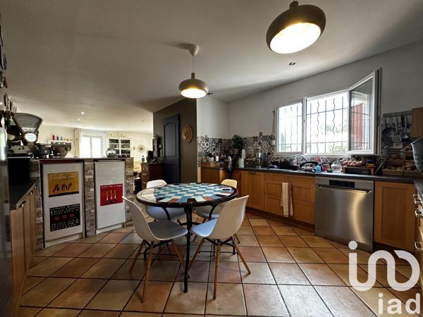 Maison traditionnelle 4 pièces de 130 m² à Aubagne (13400)