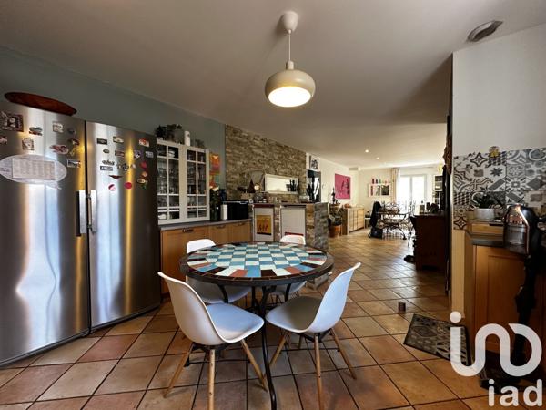 Maison traditionnelle 4 pièces de 130 m² à Aubagne (13400)