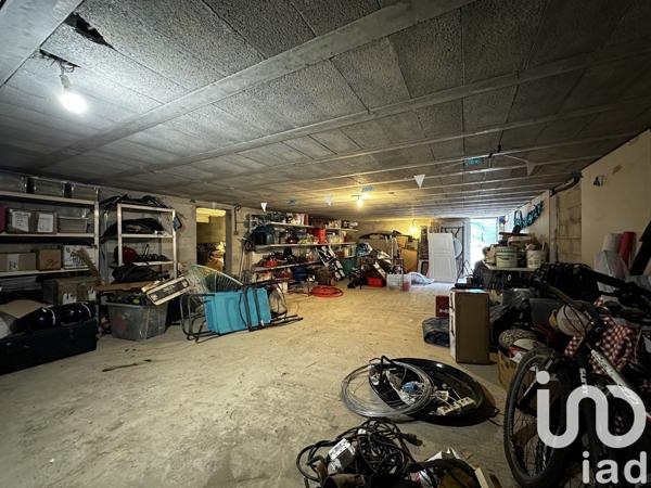 Maison traditionnelle 4 pièces de 130 m² à Aubagne (13400)