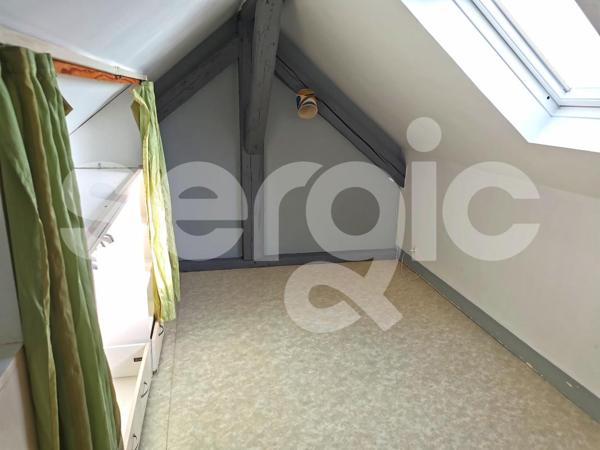 Location 2 Pieces 18 80000 Amiens 25 0156 01 0009