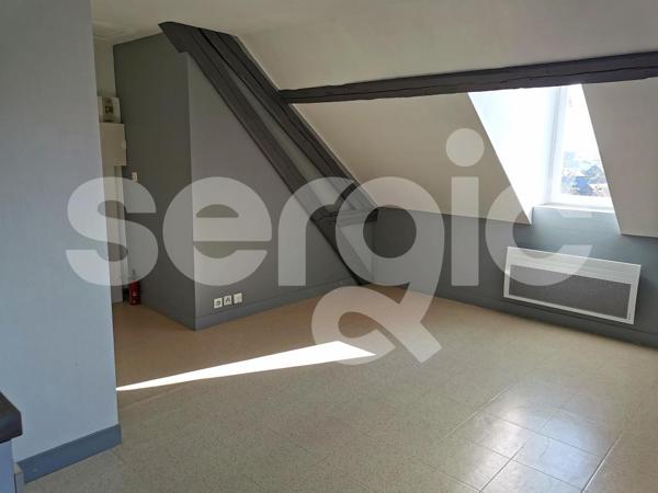 Location 2 Pieces 18 80000 Amiens 25 0156 01 0009
