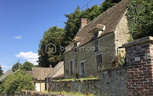 Corps de ferme de 600 m²