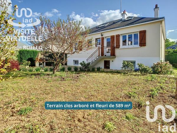 Maison traditionnelle 7 pièces de 155 m² à La Membrolle-sur-Choisille (37390)