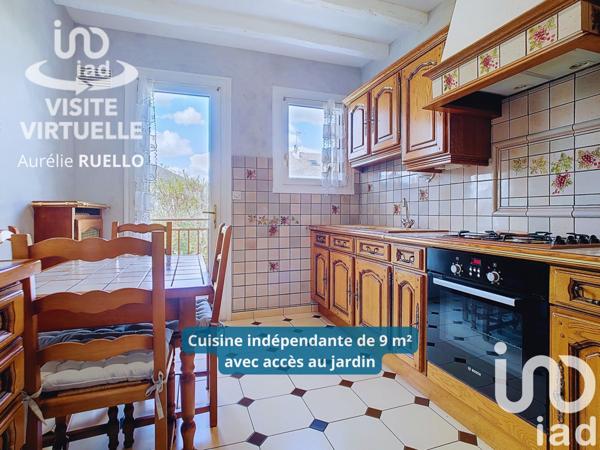 Maison traditionnelle 7 pièces de 155 m² à La Membrolle-sur-Choisille (37390)