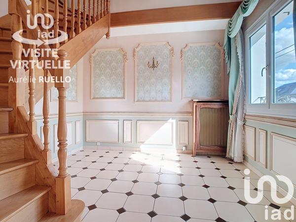 Maison traditionnelle 7 pièces de 155 m² à La Membrolle-sur-Choisille (37390)