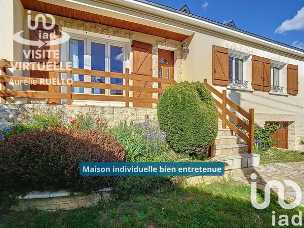 Maison traditionnelle 7 pièces de 155 m² à La Membrolle-sur-Choisille (37390)