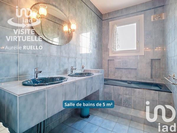 Maison traditionnelle 7 pièces de 155 m² à La Membrolle-sur-Choisille (37390)