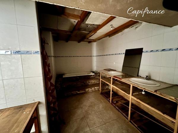 Maison en pierre à vendre 3 pièces LEZAY (79)