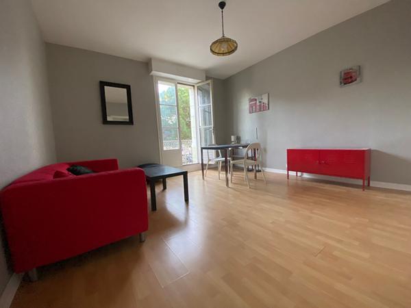 Appartement 2 pièces à louer Châtellerault - 86100 / Réf: 227-1
