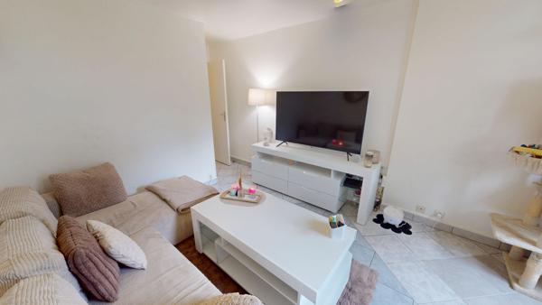 APPARTEMENT_MONTREUIL