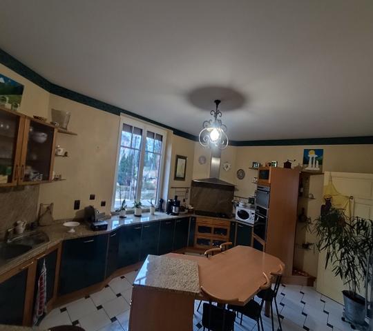 Maison  8 pièce(s) 201 m2 Lamarche sur Saône