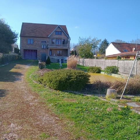 Maison  8 pièce(s) 201 m2 Lamarche sur Saône