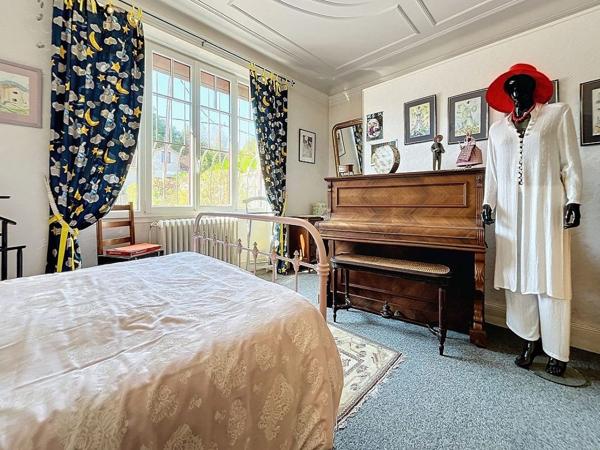 Maison  8 pièce(s) 201 m2 Lamarche sur Saône