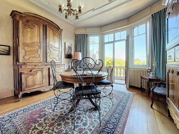 Maison  8 pièce(s) 201 m2 Lamarche sur Saône