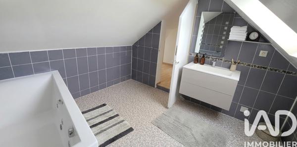 Maison à vendre 6 pièces 105 m² Épône