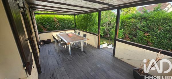 Maison à vendre 6 pièces 105 m² Épône