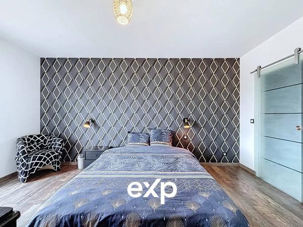 Maison contemporaine avec piscine et terrasse plein sud – Woippy Village