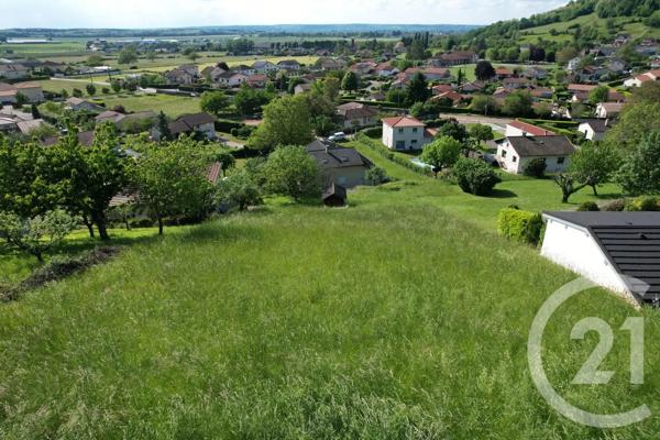 Terrain à vendre  1839 m 2   ST SORLIN EN BUGEY  - 01