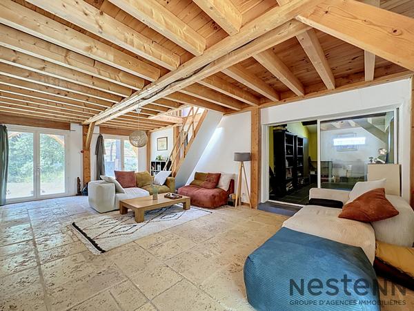 Pourrières - Villa T8 - 5 chambres 200 m2 - piscine, garage et terrain plat arboré de 2 200 m² au calme absolu