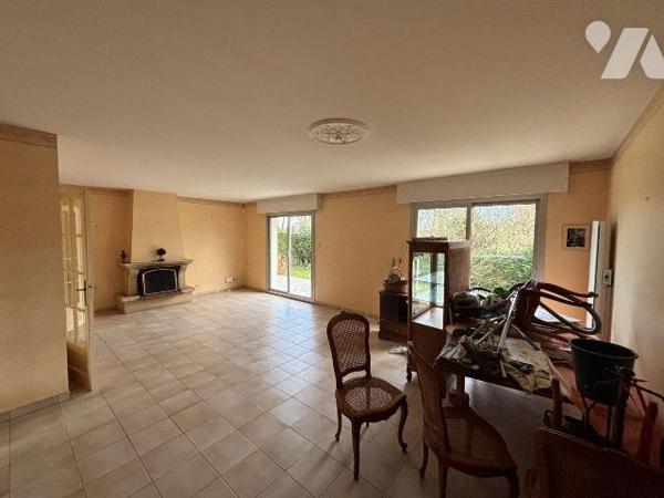 NOUVEAUTE ! Etude Trente-Cinq Notaires

Venez découvrir cette maison individuelle T6 (142m²) ...