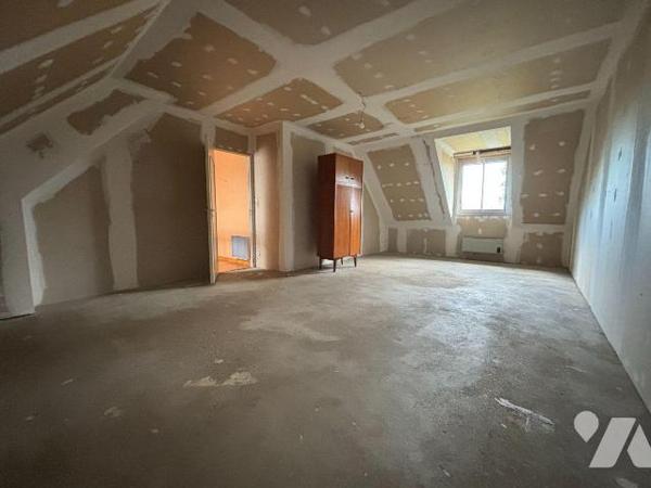 NOUVEAUTE ! Etude Trente-Cinq Notaires

Venez découvrir cette maison individuelle T6 (142m²) ...